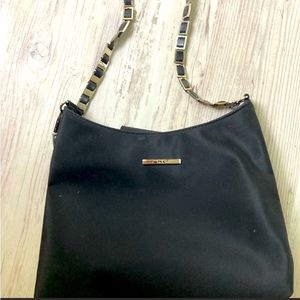 3/$20 M.C. Black fabric shoulder bag
Very good condition!
 9.5” x 11.5”.